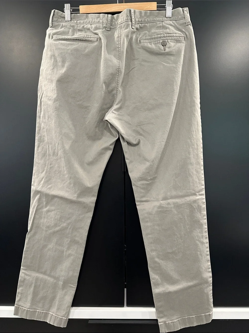 J.‎ Crew 770 Straight Fit Chinos in Mushroom